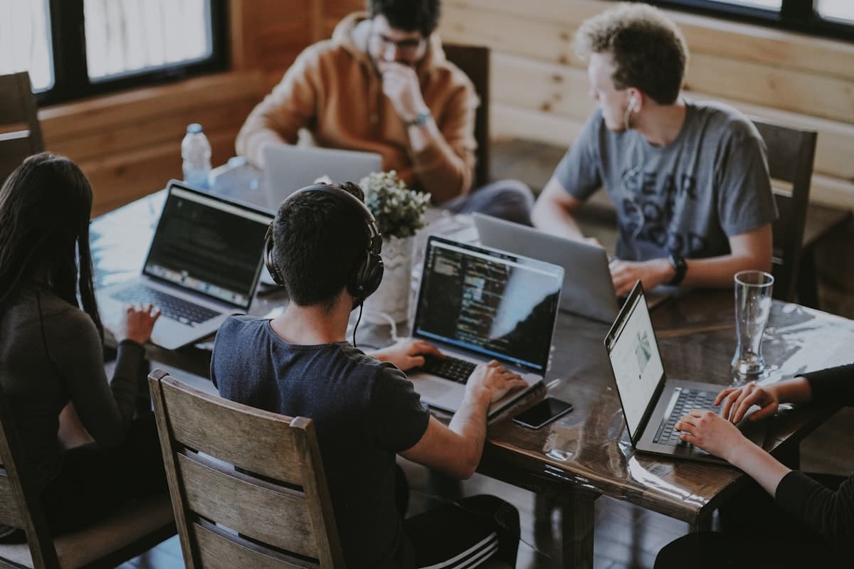 Supporto tecnico continuativo, manutenzione e evoluzione software